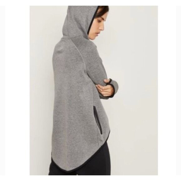 Nike Tech Fleece Cape Hoodie Sweatshirt jacket Women’s size medium Gray Zip - Picture 4 of 11